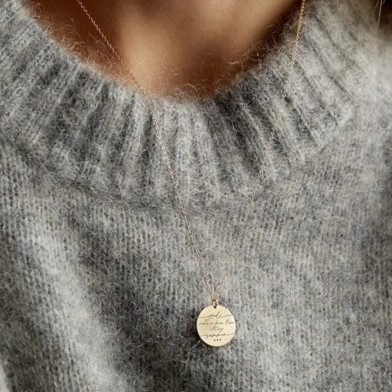 Gode venner kan lave alting sammen... - Personligt Smykke fra Øndig Jewellery. Forevig venskab med unik indgravering!
