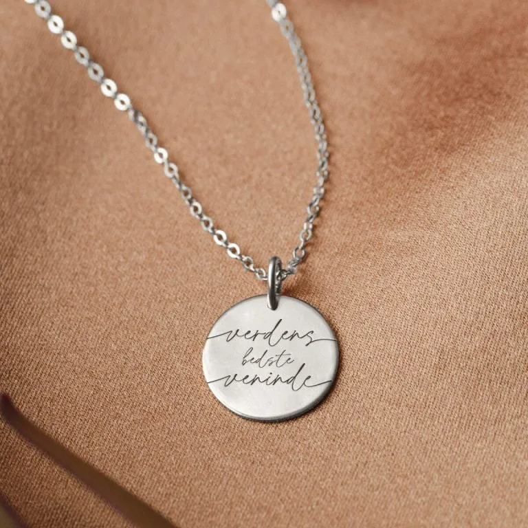 Verdens bedste veninde - Personligt Smykke fra Øndig Jewellery. Venindesmykke med personligt touch.