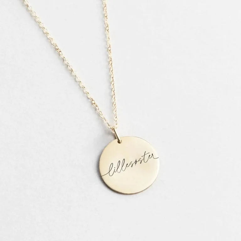 Lillesøster - halskæde - Personligt Smykke fra Øndig Jewellery. En kærlig anerkendelse af den yngste i søskendeflokken.