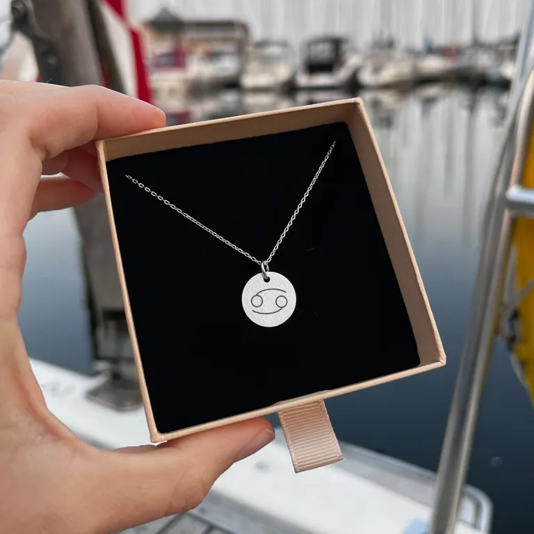 Krebsen Stjernetegn - Personligt Smykke fra Øndig Jewellery. Stjernetegnet Krebsen - Personliggør dit smykke