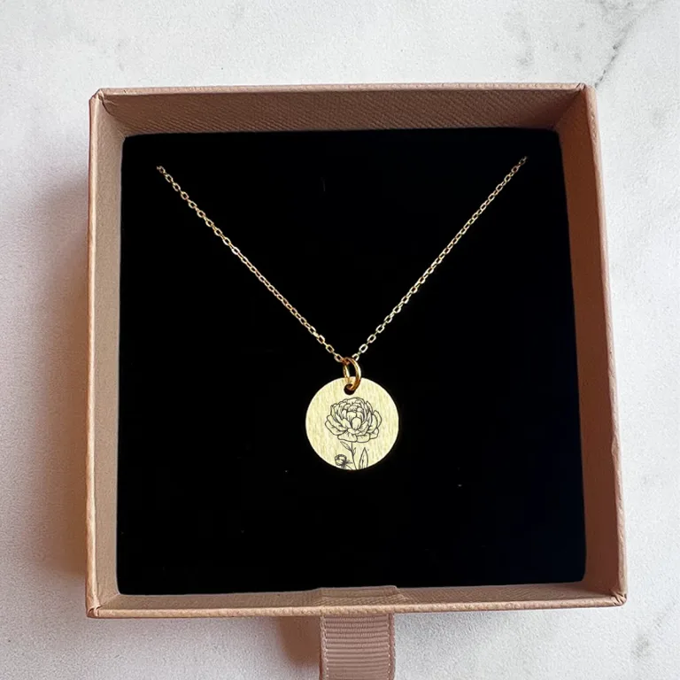 Pæon Line Art - Personligt Smykke fra Øndig Jewellery. Perfekt gave med personlig bagside