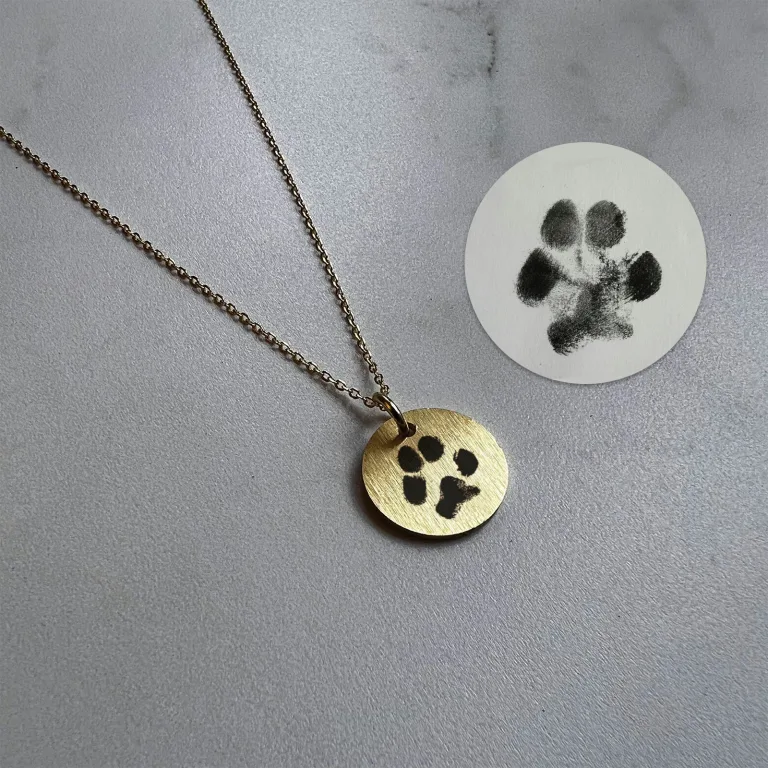 Hundepote aftryk - Personligt Smykke fra Øndig Jewellery. Forevig dit bånd med dit kæledyr