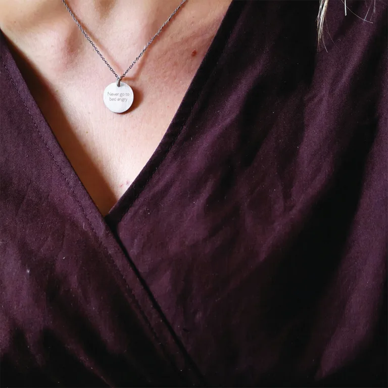 Never go to bed angry - Personligt Smykke fra Øndig Jewellery. Giv en uforglemmelig gave i dag!