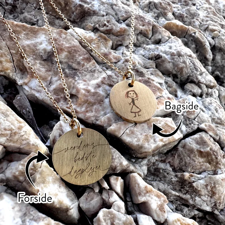 Verdens bedste dagplejer - Personligt Smykke fra Øndig Jewellery. Dyrebare minder i smuk, personlig halskæde