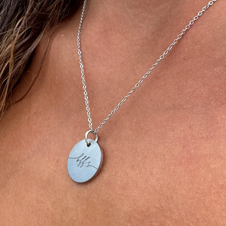 BFF’s - Personligt Smykke fra Øndig Jewellery. Evigt minde om jeres venindebånd