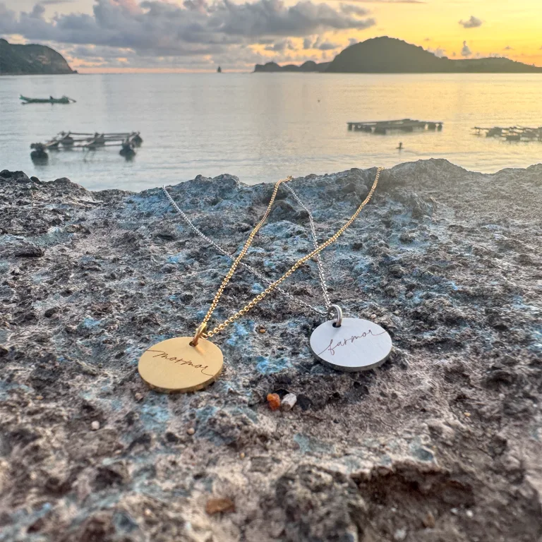 Mormor/farmor - halskæde - Personligt Smykke fra Øndig Jewellery. Kærlig, tidløs gave til hende