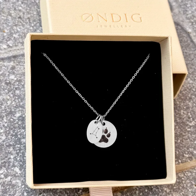 Tvillingerne Stjernebillede Superellipse Halskæde - Personligt Smykke fra Øndig Jewellery. Tvilling stjernebillede med indgravering