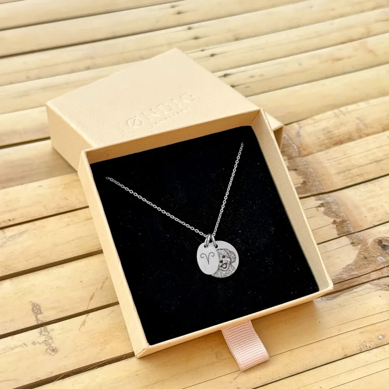 Vædderen Stjernetegn Superellipse Halskæde - Personligt Smykke fra Øndig Jewellery. Personlig Vædder-halskæde med gravering
