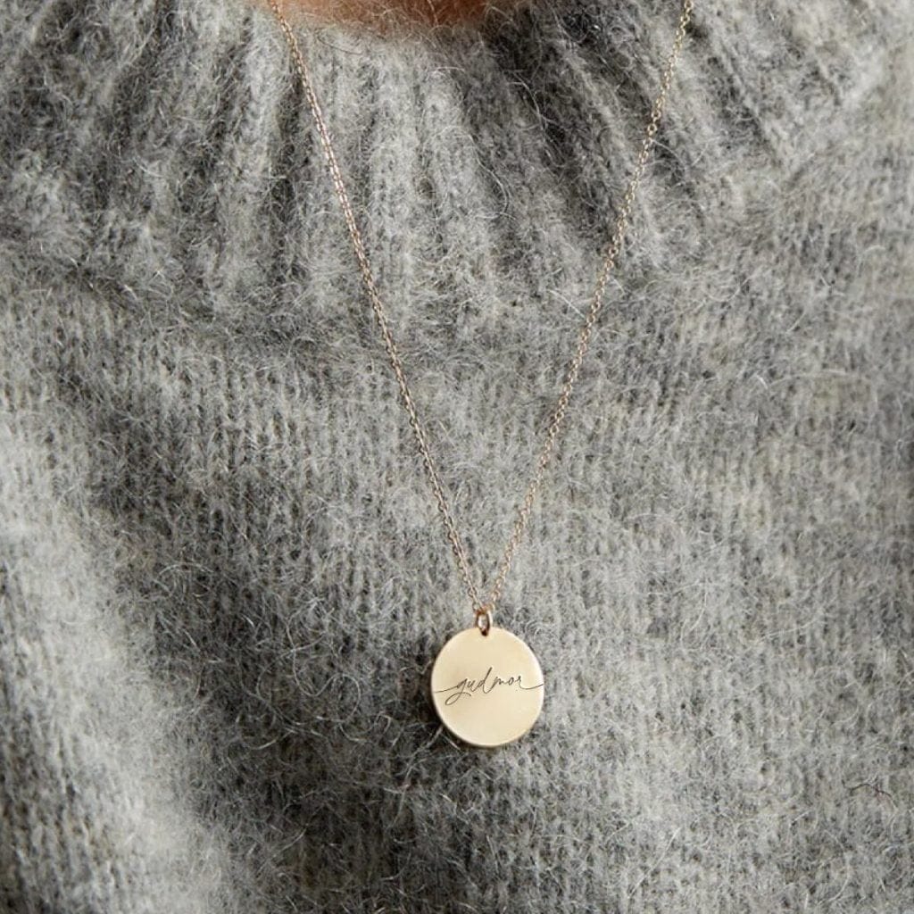 Gudmor - halskæde - Personligt Smykke fra Øndig Jewellery. Gudmor-halskæde: Personlig, varmende kærlighedsgave.