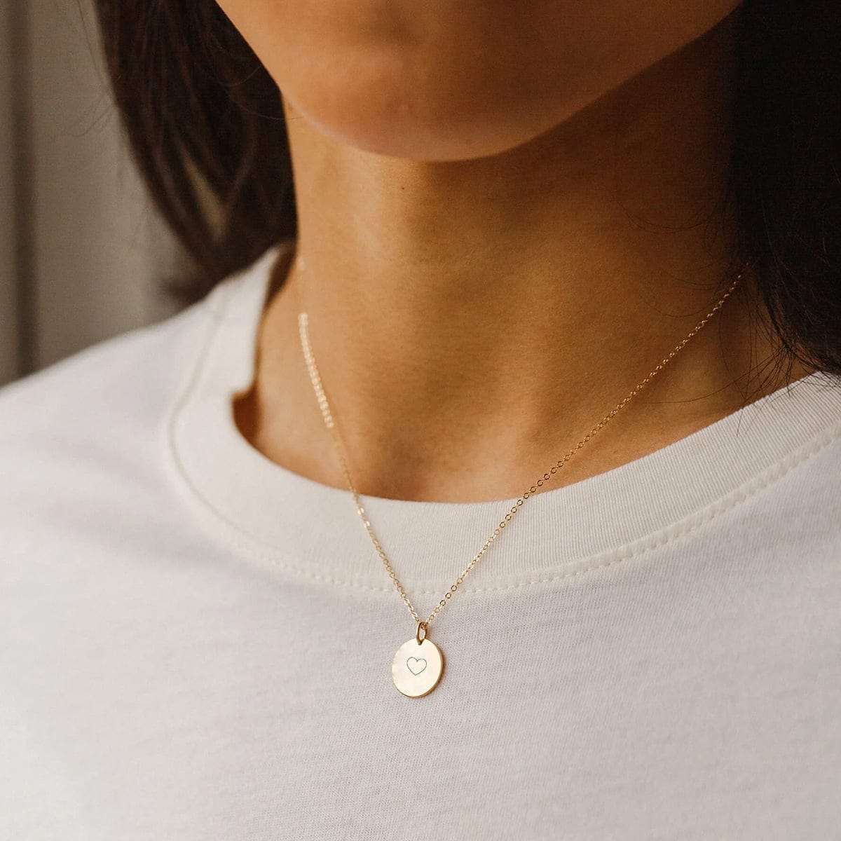 hjerte-cirkel-guld-model-jpg ❤️ - halskæde - Personligt Smykke fra Øndig Jewellery. Et tidløst symbol på ubetinget kærlighed.