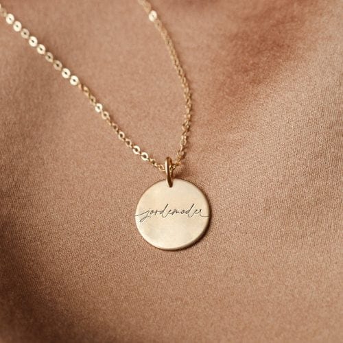 Jordemoder - halskæde - Personligt Smykke fra Øndig Jewellery. Hyldest til jordemødre - personlig og meningsfuld.