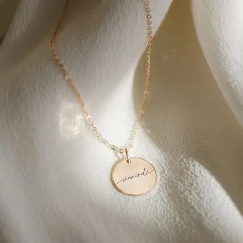 Veninde - halskæde - Personligt Smykke fra Øndig Jewellery. En fejring af venskaber, der beriger vores liv.