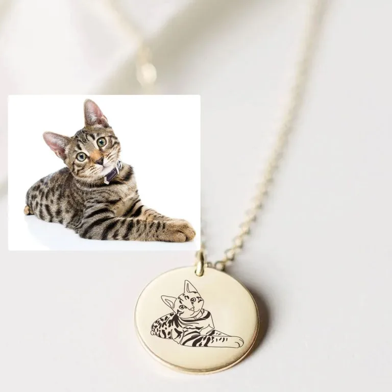 Line-Art-Kette mit deinem Foto