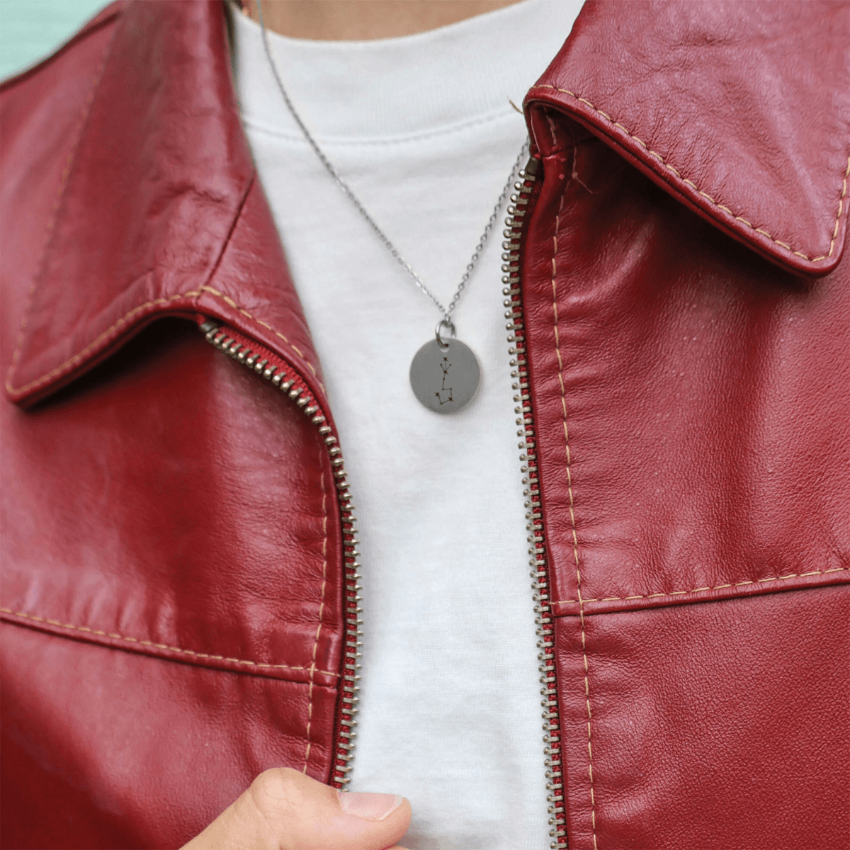 skorpionen-stjernebillede-cirkel-4.png Skorpionen Stjernebillede - Personligt Smykke fra Øndig Jewellery. Stjernebilledet Skorpionen - kan personligøres