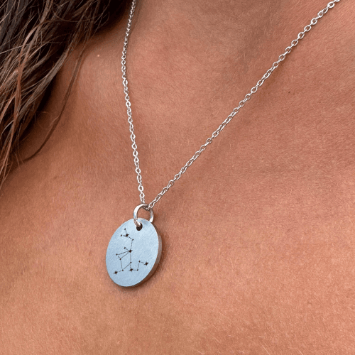 Skytten Stjernebillede - Personligt Smykke fra Øndig Jewellery. Stjernebilledet Skytten - kan personligøres