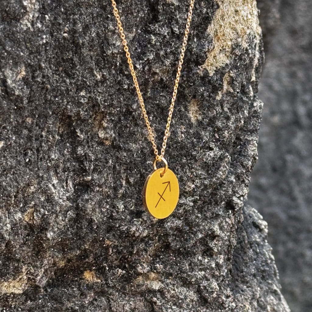 Skytten Stjernetegn - Personligt Smykke fra Øndig Jewellery. Stjernetegnet Skytten - Personliggør dit smykke