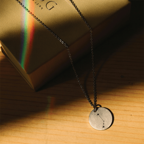 Vædderen Stjernebillede - Personligt Smykke fra Øndig Jewellery. Stjernebilledet Vædderen - kan personligøres