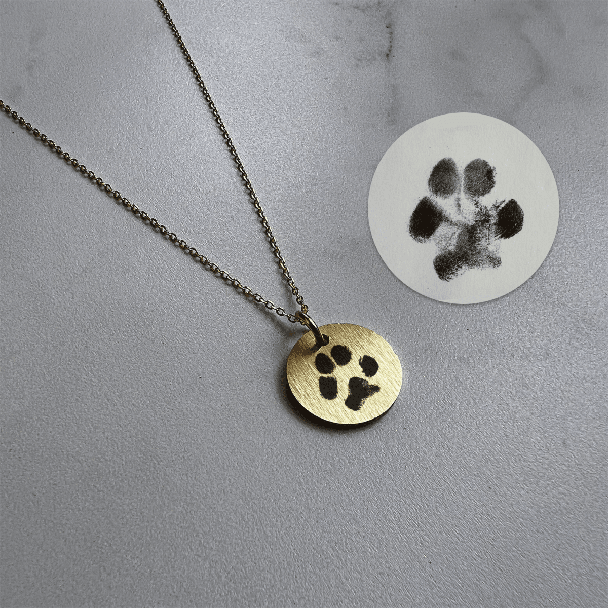 Hundepote aftryk - Personligt Smykke fra Øndig Jewellery. Forevig dit bånd med dit kæledyr