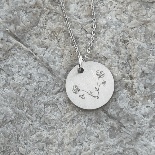 jordemoder-2-cirkel-4.png Jordemoder halskæde - Æggestok & blomster - Personligt Smykke fra Øndig Jewellery. Smuk og unik gave til jordemoderen - Personliggør smykket