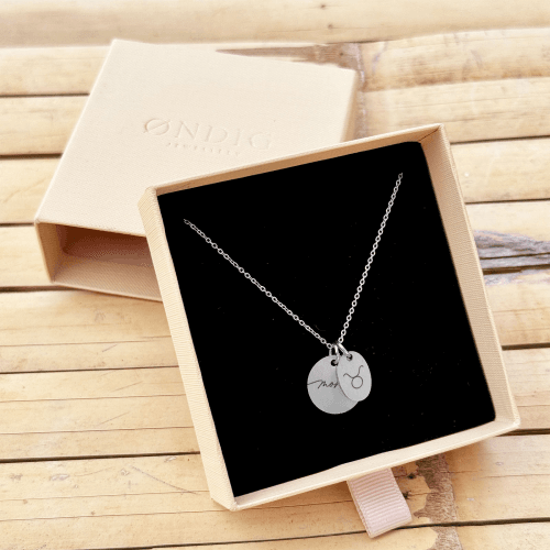 Tyren Stjernetegn Superellipse Halskæde - Personligt Smykke fra Øndig Jewellery. Tyren halskæde med personlig gravering