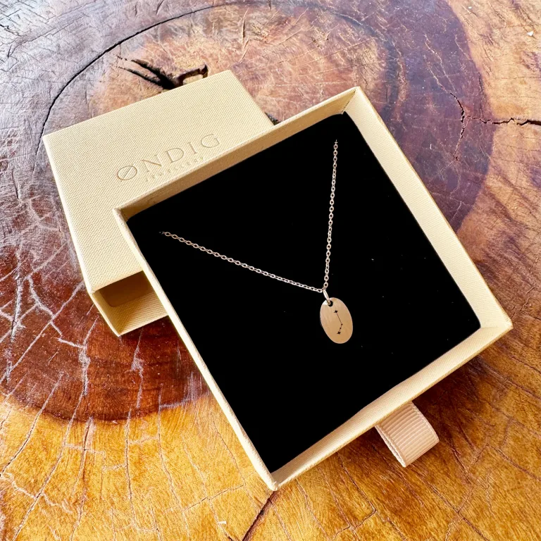 Vædderen Stjernebillede Superellipse Halskæde - Personligt Smykke fra Øndig Jewellery. Vædderens stjernebillede, din personlige kæde