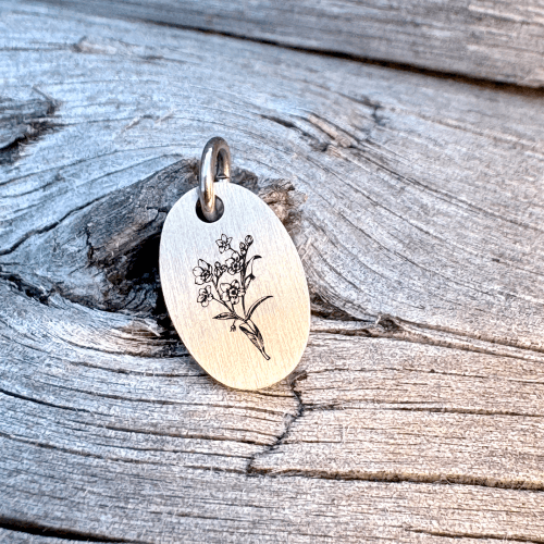 For-glem-mig-ej på superellipse halskæde - Personligt Smykke fra Øndig Jewellery. For-glem-mig-ej mindehalskæde med gravering