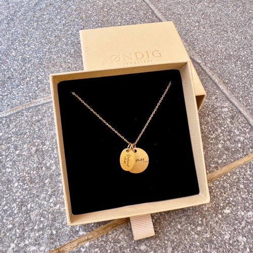 Nonfirmand superellipse halskæde - Personligt Smykke fra Øndig Jewellery. Superellipse-halskæde med din gravering