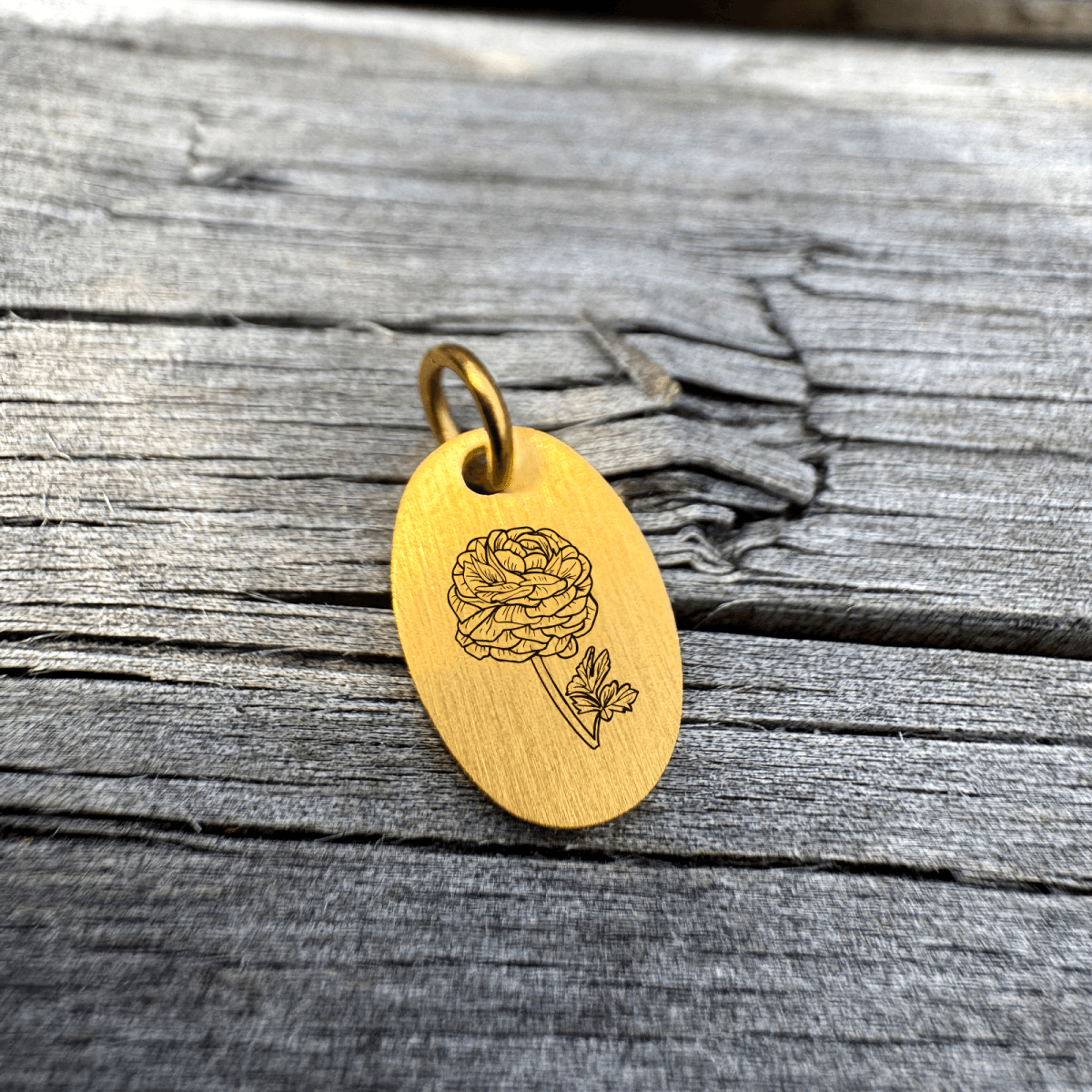 ranunculus-superellipse-1.png Ranunkel Line Art på superellipse halskæde - Personligt Smykke fra Øndig Jewellery. Ranunkel line art med personlig gravering