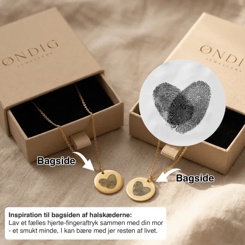 Min Mor & Min Datter halskæder - Personligt Smykke fra Øndig Jewellery. To halskæder, ét år, én fælles historie. Fra det øjeblik, hun blev din mor, og du blev hendes datter, blev et ubrydeligt bånd skabt mellem jer. Gavesæt med to halskæder, som leveres i smukke gaveæsker.